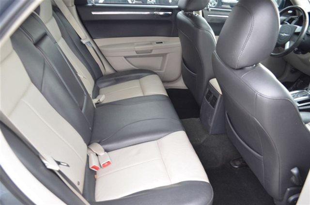 Chrysler 300 2007 photo 4
