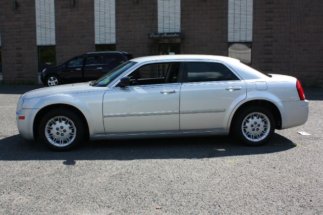 Chrysler 300 2007 photo 2