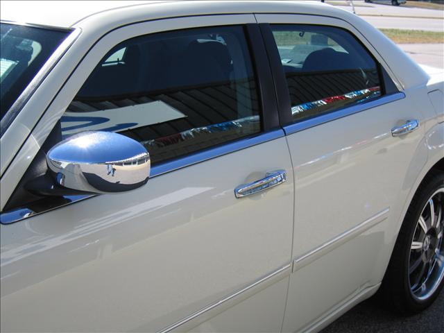 Chrysler 300 2007 photo 2