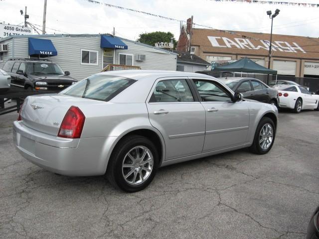 Chrysler 300 2007 photo 3