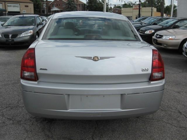 Chrysler 300 2007 photo 4