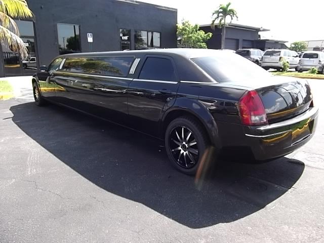 Chrysler 300 2007 photo 2