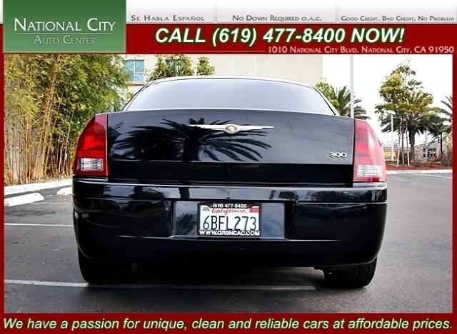 Chrysler 300 2007 photo 4