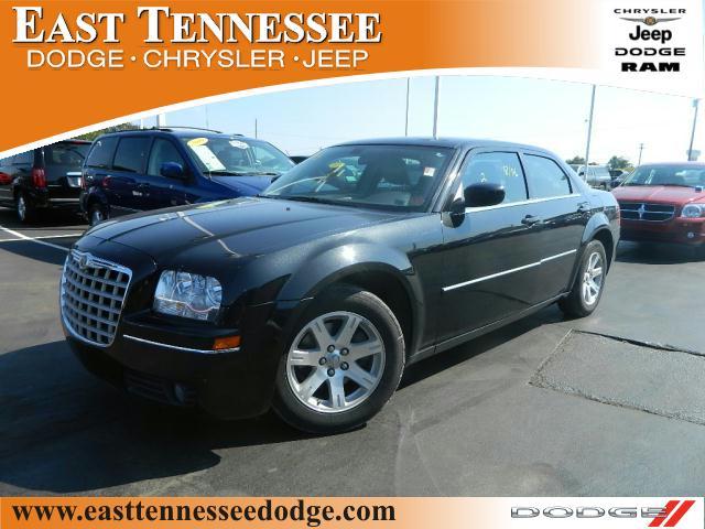 Chrysler 300 2007 photo 2