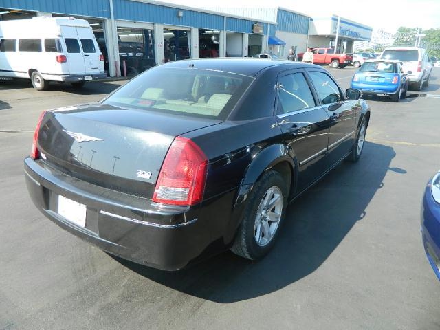 Chrysler 300 2007 photo 3