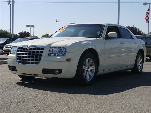 Chrysler 300 2007 photo 2