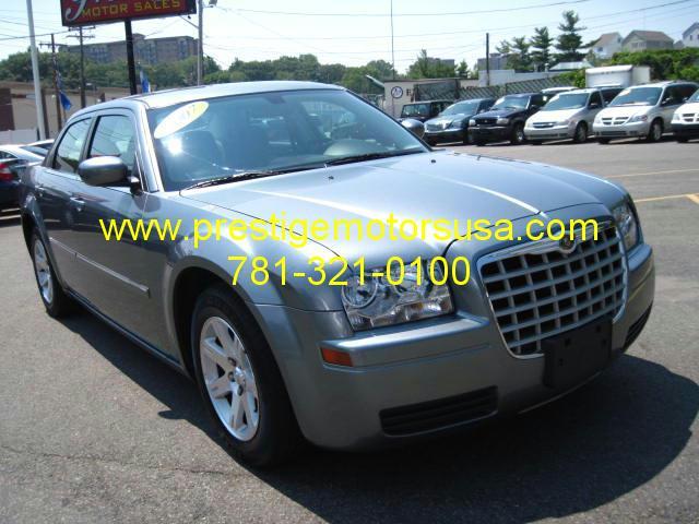 Chrysler 300 2007 photo 2