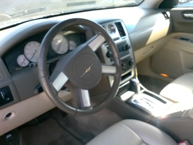 Chrysler 300 2007 photo 2