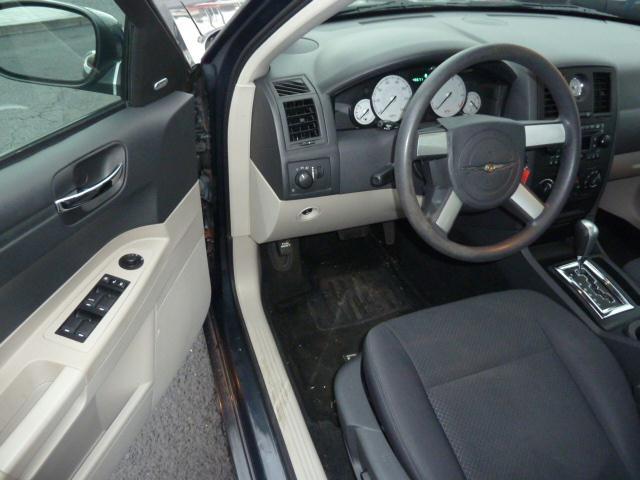 Chrysler 300 2007 photo 2