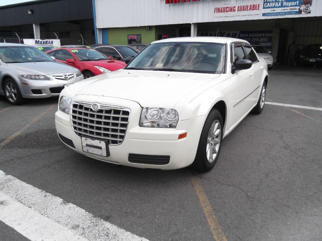 Chrysler 300 Elk Conversion Van Sedan