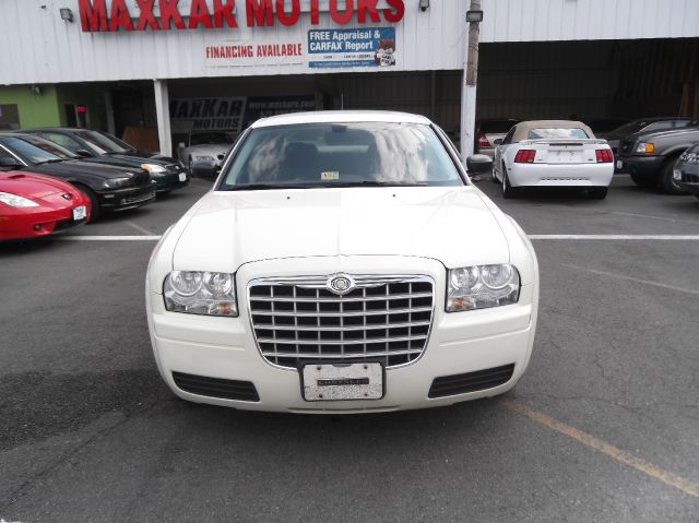 Chrysler 300 2008 photo 2