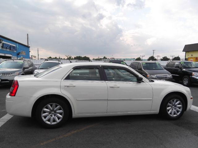 Chrysler 300 2008 photo 4