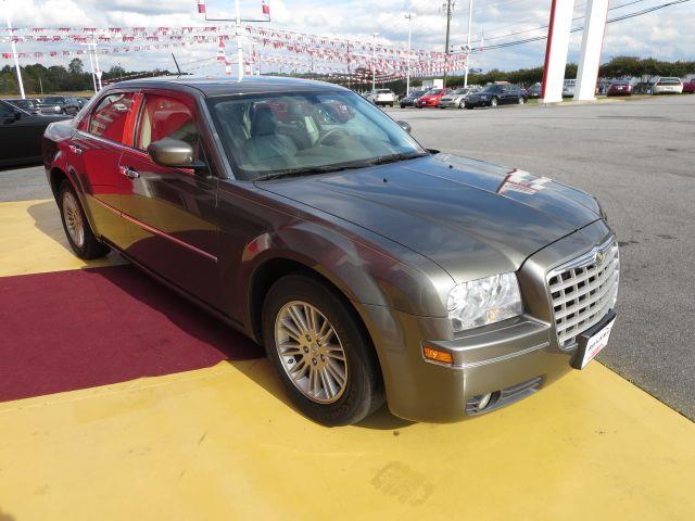 Chrysler 300 2008 photo 2