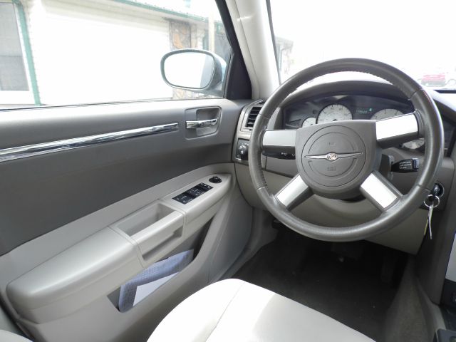 Chrysler 300 2008 photo 15