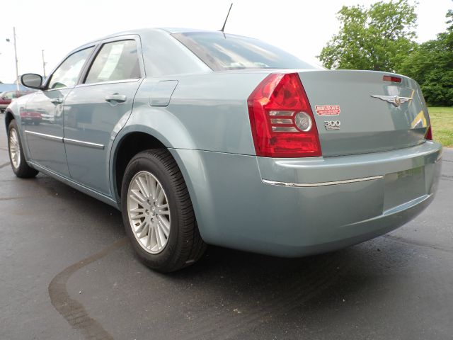 Chrysler 300 2008 photo 9