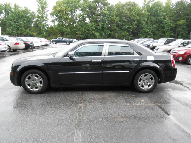 Chrysler 300 2008 photo 1