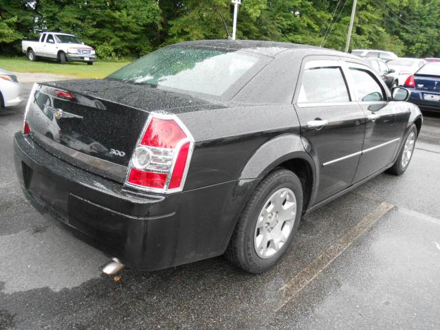 Chrysler 300 2008 photo 3