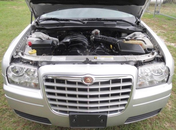 Chrysler 300 2008 photo 68