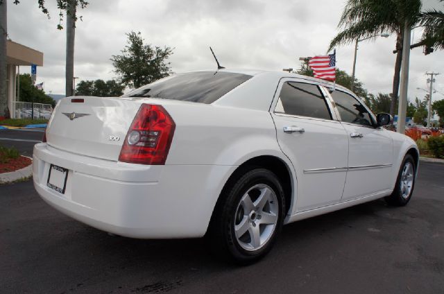 Chrysler 300 2008 photo 10