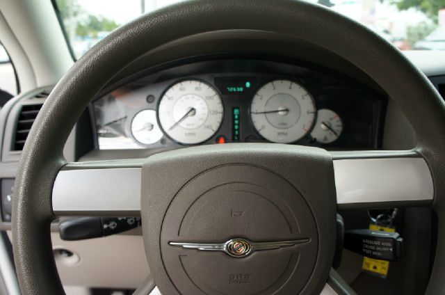 Chrysler 300 2008 photo 22