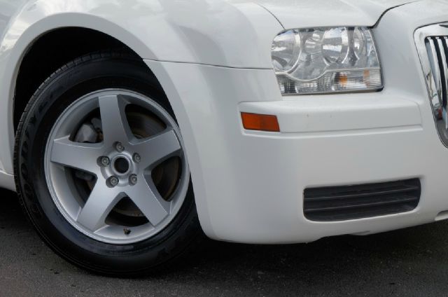 Chrysler 300 2008 photo 28