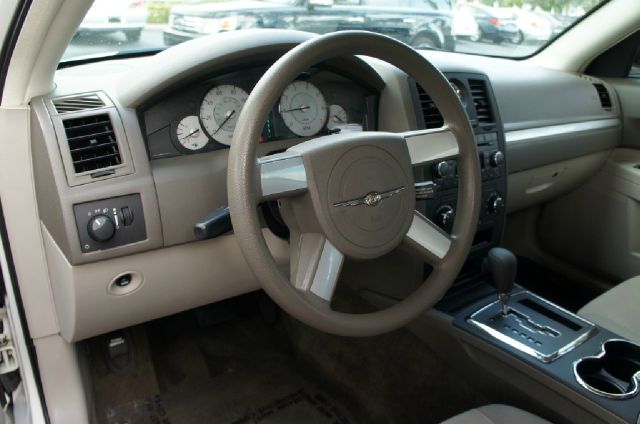 Chrysler 300 2008 photo 3
