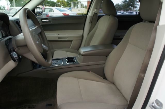 Chrysler 300 2008 photo 4