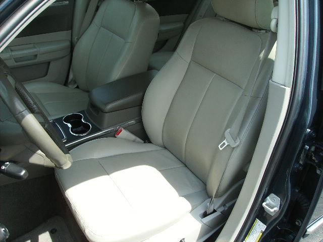 Chrysler 300 2008 photo 2