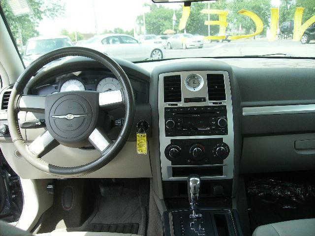 Chrysler 300 2008 photo 4
