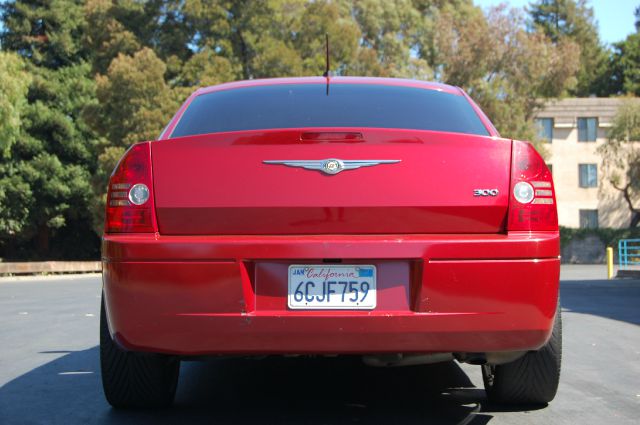 Chrysler 300 2008 photo 2
