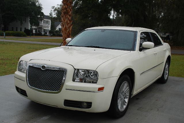 Chrysler 300 2008 photo 2