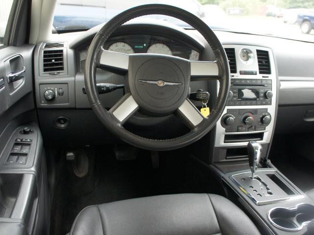 Chrysler 300 2008 photo 4