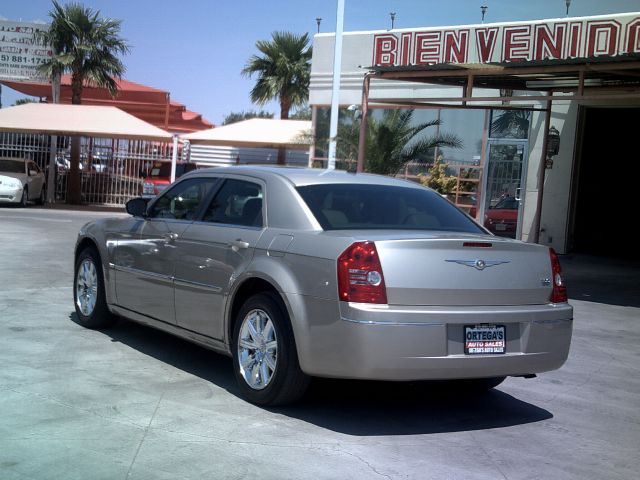 Chrysler 300 2008 photo 3