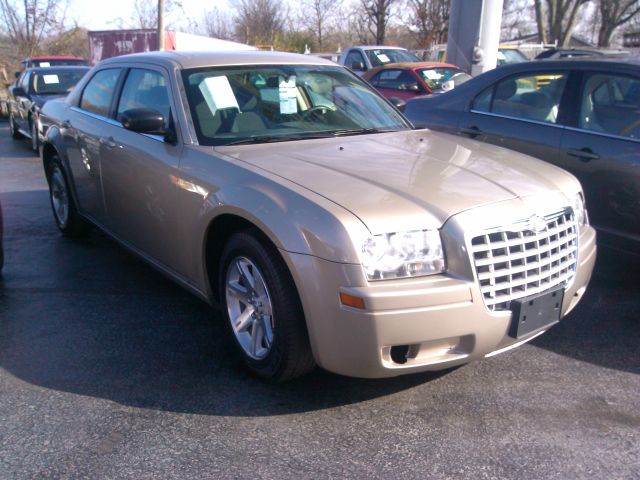 Chrysler 300 Elk Conversion Van Sedan