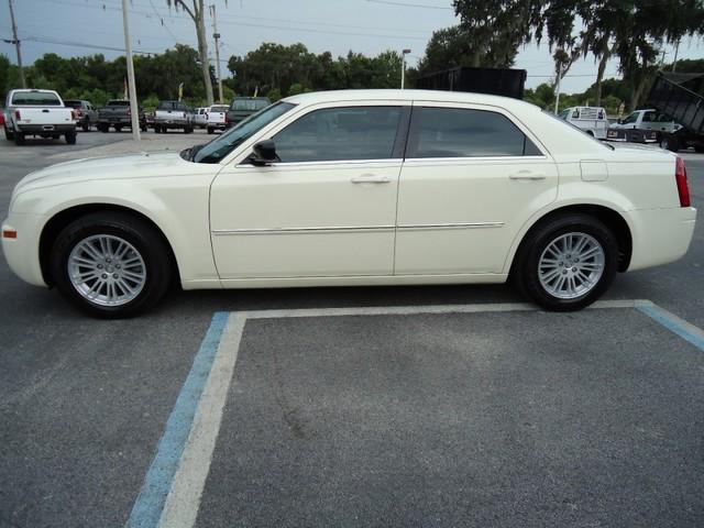 Chrysler 300 2009 photo 1