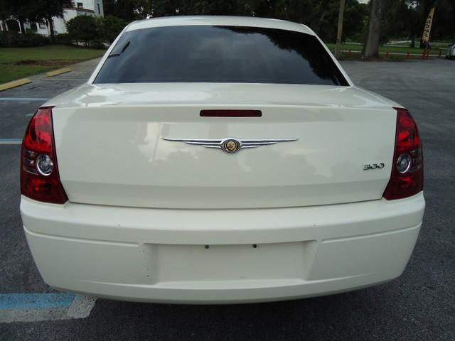 Chrysler 300 2009 photo 5