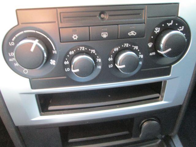 Chrysler 300 2009 photo 15