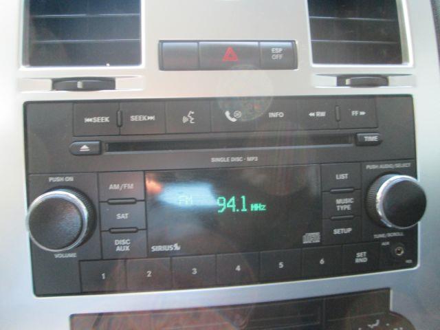 Chrysler 300 2009 photo 16