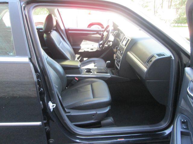 Chrysler 300 2009 photo 22