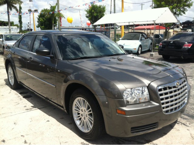 Chrysler 300 2009 photo 2