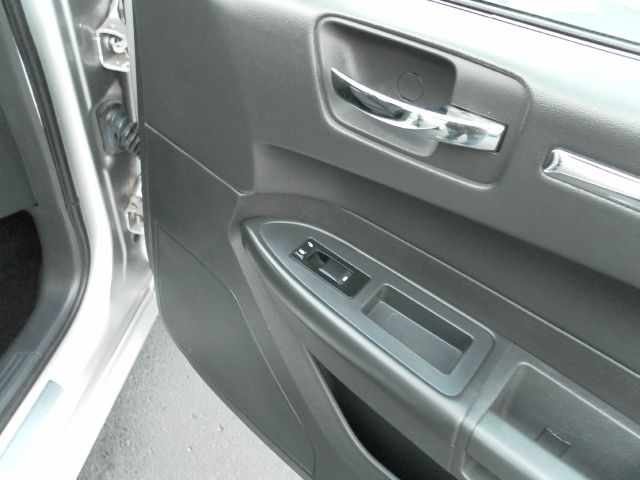 Chrysler 300 Elk Conversion Van Sedan