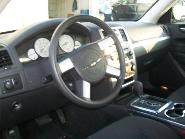 Chrysler 300 2009 photo 1