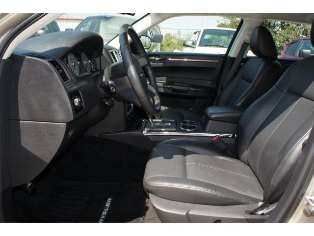 Chrysler 300 2009 photo 4