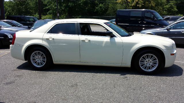 Chrysler 300 2009 photo 3