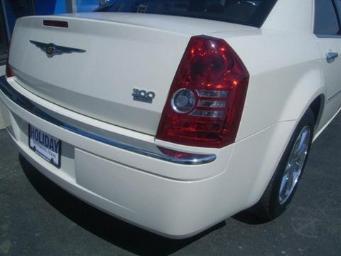Chrysler 300 2010 photo 1