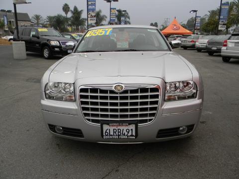 Chrysler 300 2010 photo 1