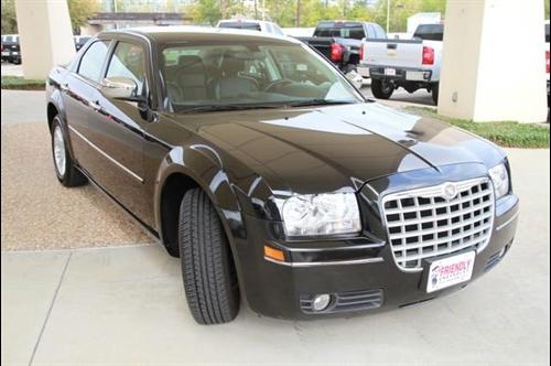 Chrysler 300 2010 photo 3