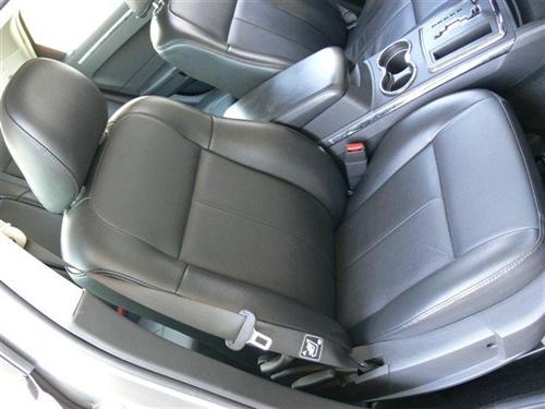 Chrysler 300 2010 photo 3