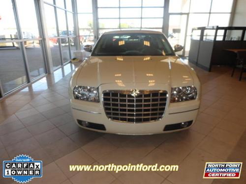 Chrysler 300 2010 photo 1