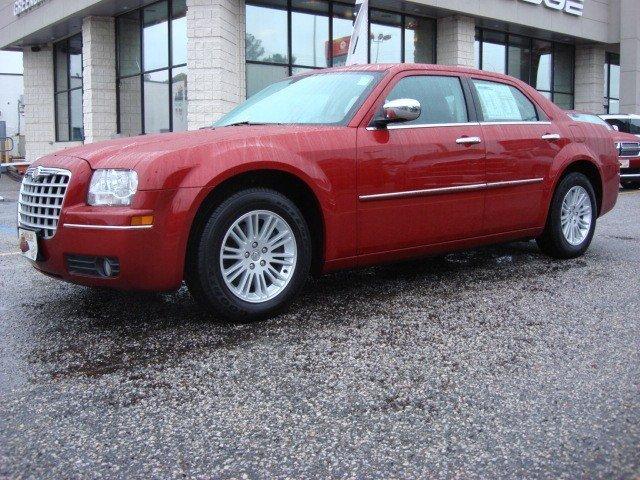 Chrysler 300 2010 photo 1